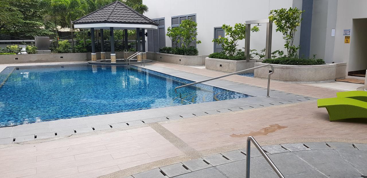 5E Tower 2 Viceroy Apartman Manila Kültér fotó