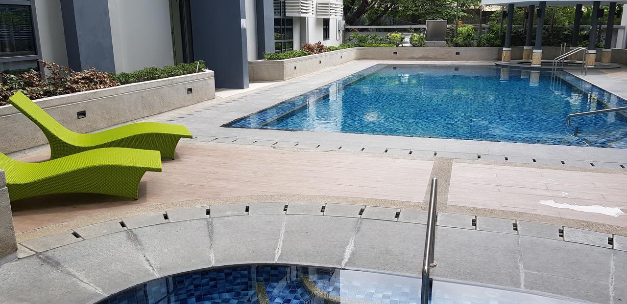 5E Tower 2 Viceroy Apartman Manila Kültér fotó